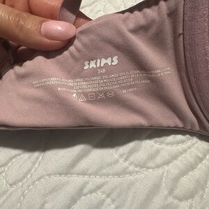 SKIMS Women's Dusty Pink Bra 34b